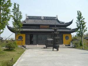 临湖寺庙