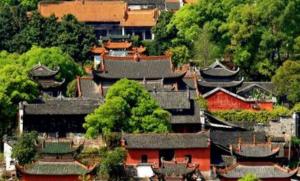 龙兴讲寺