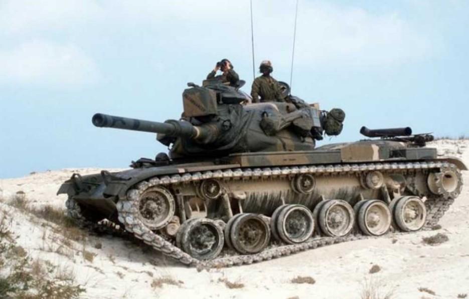 [1]m60a1车体用铸造部件和锻造车底板焊接而