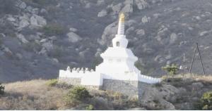 宝力根寺长寿塔