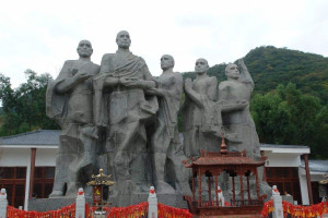 群雕