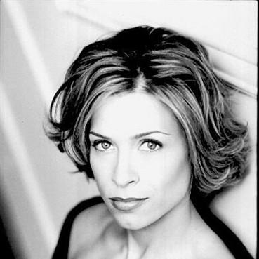 历史版本角色 演员 max havoc mickey hardt suzy blaine christina