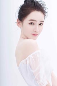 林雪飘照片