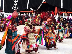 跳大神