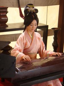 女主角——孙雅