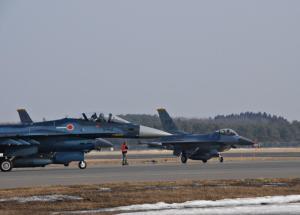日本F-2战斗机