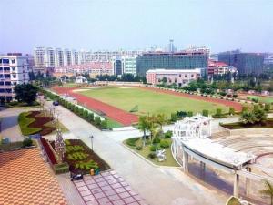 南区中学全景图