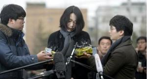 “坚果返航”事件赵显娥致歉