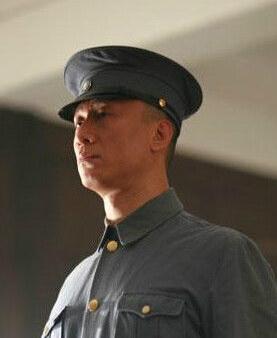 杨立青(孙红雷 饰)