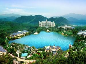聚龙湾天然温泉度假村