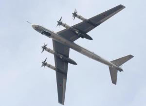 Tu-95 熊式战略轰炸机