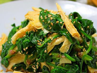 腐竹拌菠菜