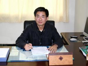 金陵中专校长、党委书记 周乐山