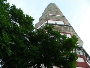 岭南第一高塔——高州宝光塔