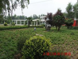 入镇口休闲小游园