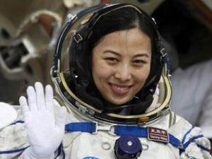 王亚平
