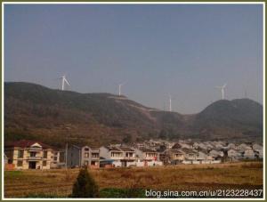 烟墩双狮山山岗上还留有抗倭烽火台遗址。