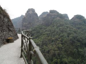 五指石栈道及风景照片