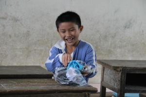 穿上校服的喜悦