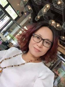 刘洪霞