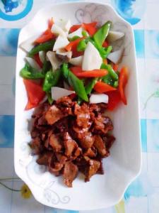 如何炒牛肉片嫩 300