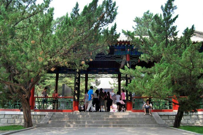 碑亭