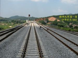 洛湛铁路