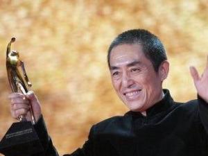 张艺谋工作照