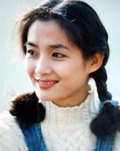 演员李婷