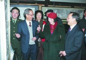 杨辛与徐悲鸿夫人廖静文、北大校长周其凤