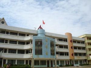 喜古乡中学教学大楼