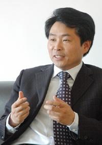 卢志文近照