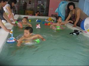 土建婴幼儿游泳池