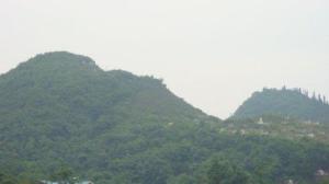 美女山