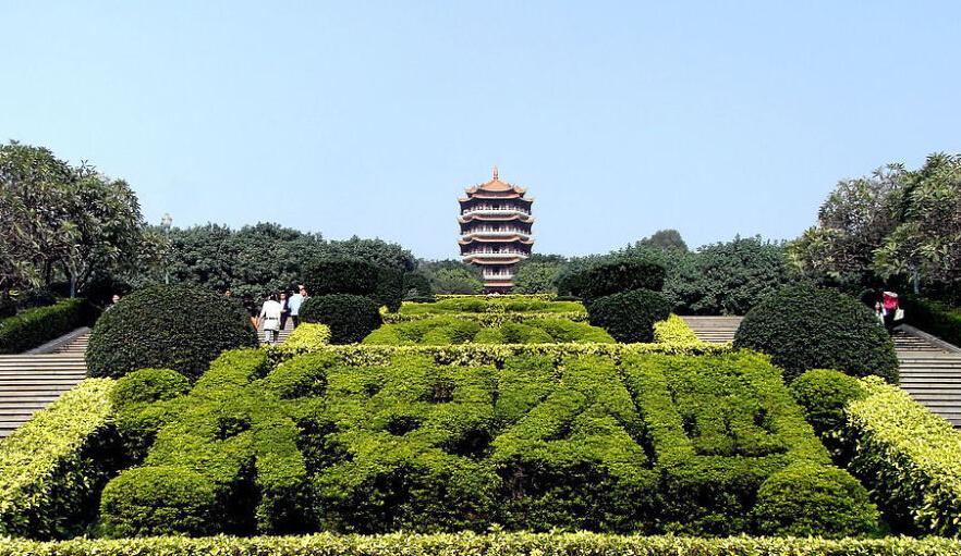 長安公園位於廣東東莞市長安鎮中心區,佔地面積220畝,總投資3800萬元