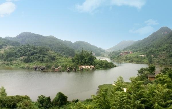 水天池旅游区位于位于重庆市璧山区和大学城之间的金剑山,既是一处