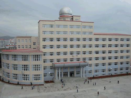黑龙江省鸡西市中学
