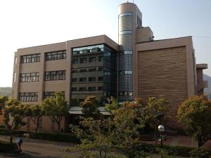 长崎县立大学图书馆