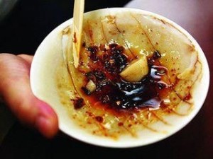 保德县盛产荞麦,所制荞面碗坨,观之晶莹光亮,质地精细,清香利口,风味