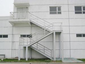 室外钢楼梯