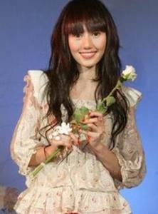 袁泉台湾演唱《孤独的花朵》
