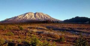 培雷火山 风光