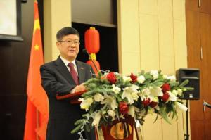 崔启明