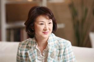 赤间麻里子