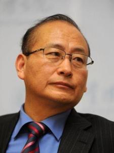 牛锡明