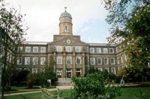 达尔豪斯大学
