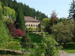 西华盛顿大学
