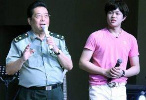 李双江与李天一