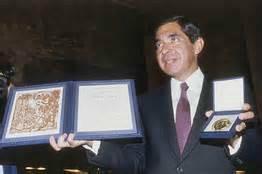 1987年，阿里亚斯获得诺贝尔和平奖