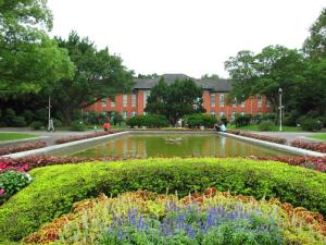 台湾大学